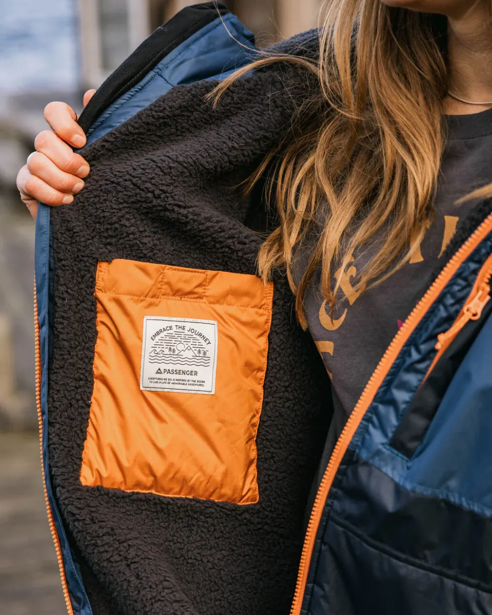 Passenger Changing Robes & Ponchos|Changing Robes & Surf Ponchos>Waves Recycled Sherpa Lined Changing Robe Dark Denim/ Deep Navy