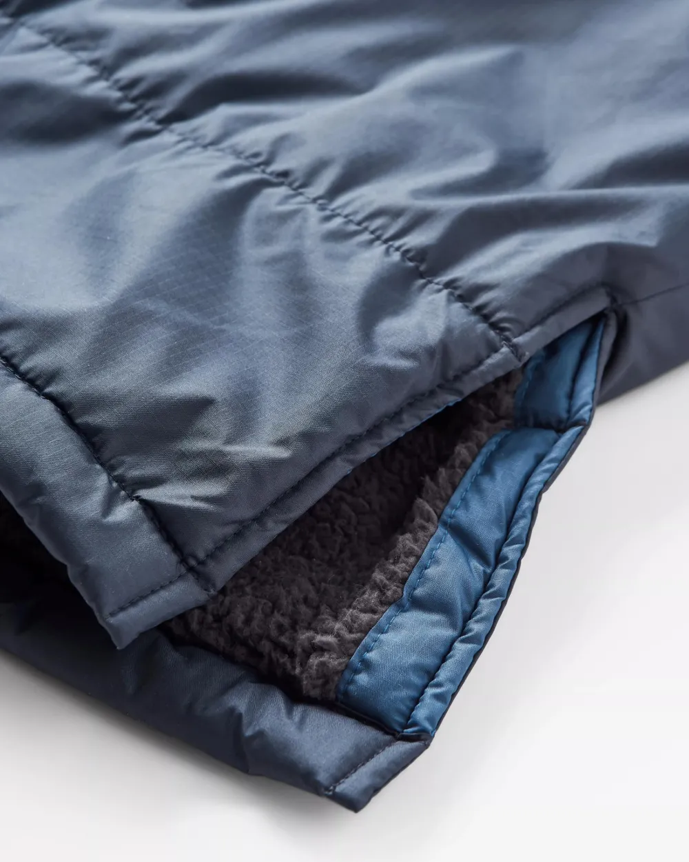 Passenger Changing Robes & Ponchos|Changing Robes & Surf Ponchos>Waves Recycled Sherpa Lined Changing Robe Dark Denim/ Deep Navy